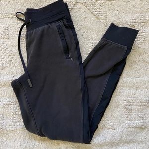 Lululemon joggers